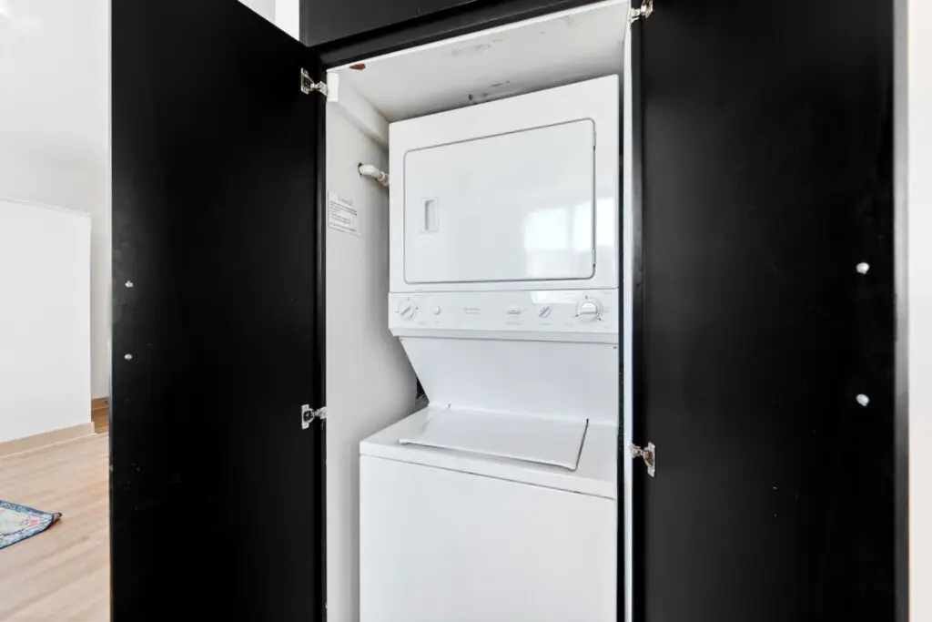 161774 408411 AiE nHWjoDBktR nJ obmolA61yJTLY4UuCsPcpKeco 6864f22a48f97.jpg