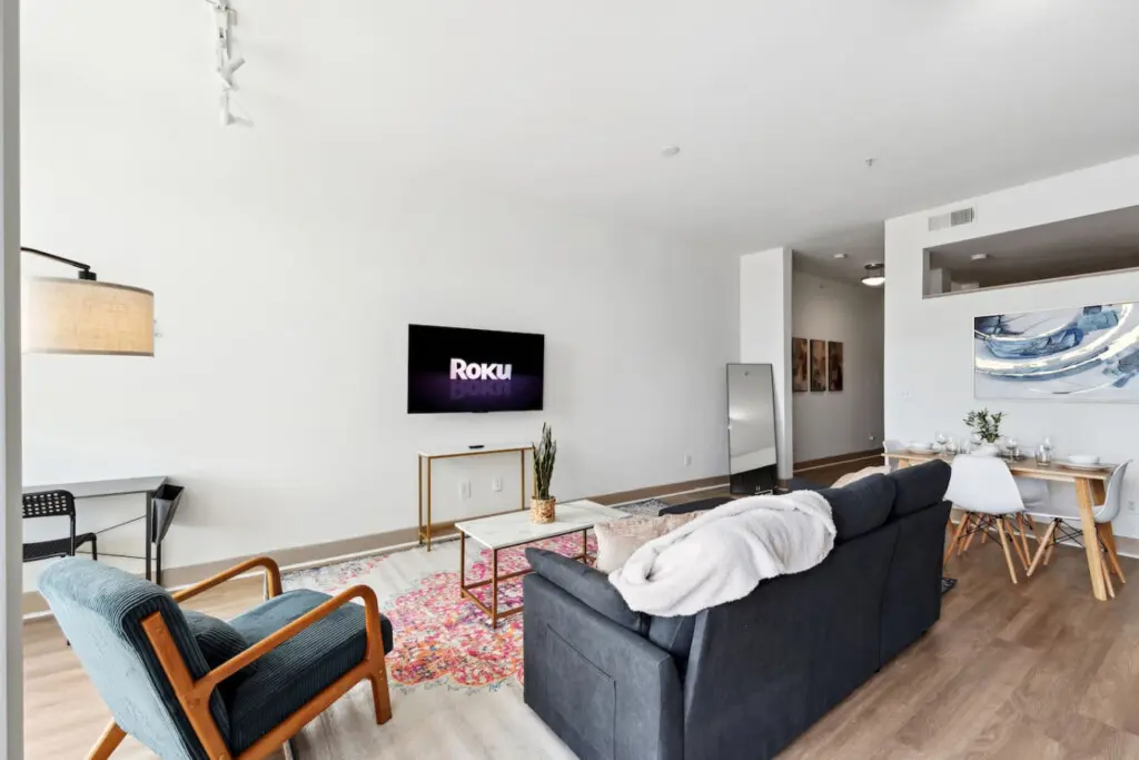 161774 408412 MeV30w0wwRMm4BY7kHxF7pyWUtdUy4tXxIceookwfu8 6864f215ae530.jpg